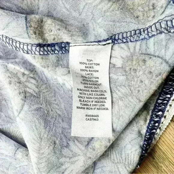 Tucker + Tate Girls Lace and Pineapple Dress Size 4 - Picture 8 of 8